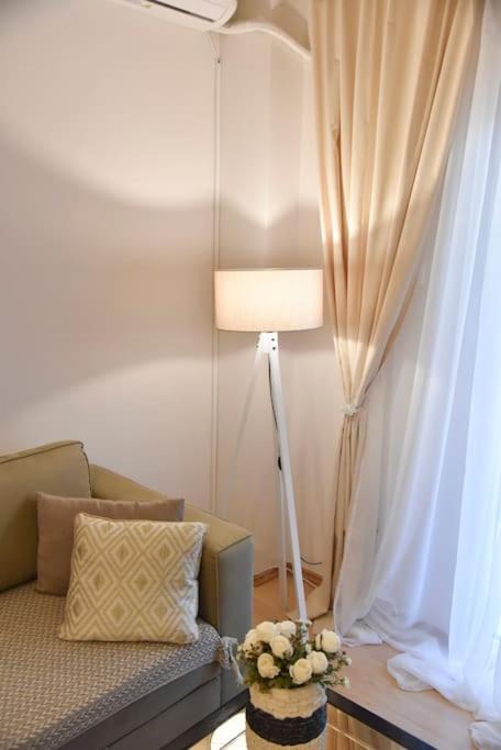 Tiny Treasure Apartment Atina Dış mekan fotoğraf