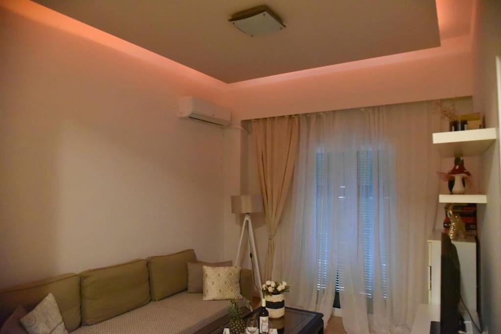 Tiny Treasure Apartment Atina Dış mekan fotoğraf